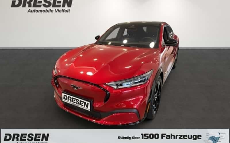 Rot Gebraucht 2024 Ford Mustang Mach-E Premium SUV | 43.990 € (Guter Preis) - Bild 1/4