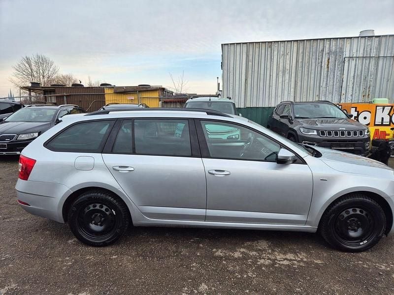 Gebraucht Skoda Octavia Drive 116 PS (85 kW) 2017 Silber Kombi