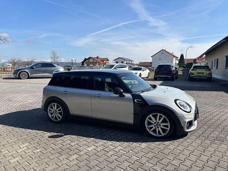 Gebraucht Mini Cooper Clubman 150 PS (110 kW) 2018 White silver metallic Kombi