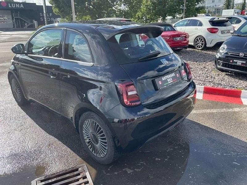 Gebraucht Fiat 500e Icon 86 kW (118 PS) 2022 Onyx schwarz Kleinwagen