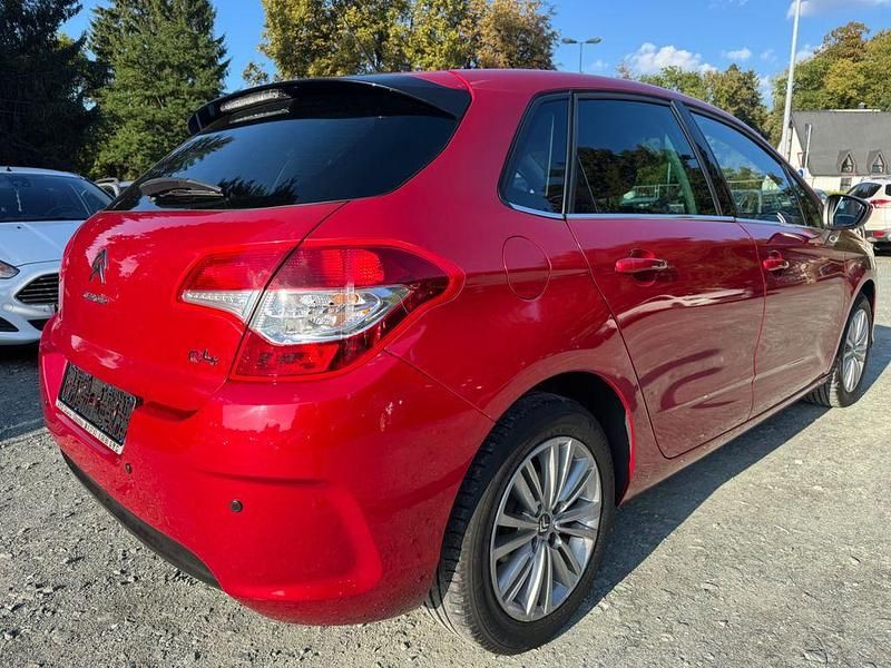 Gebraucht Citroën C4 Tendance 120 PS (88 kW) 2011 Rot Limousine