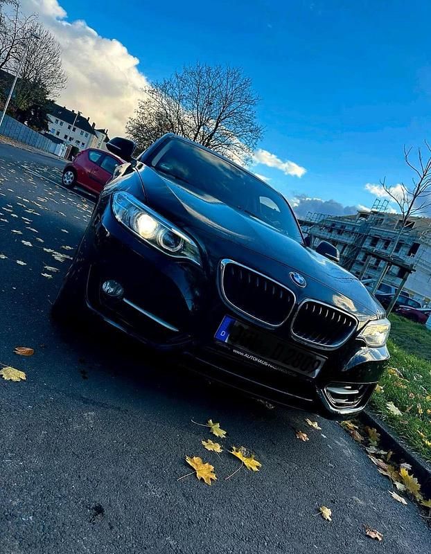 Schwarz Gebraucht 2016 BMW 218 Sport Line Coupé | 13.800 € (Fairer Preis) - Bild 1/4