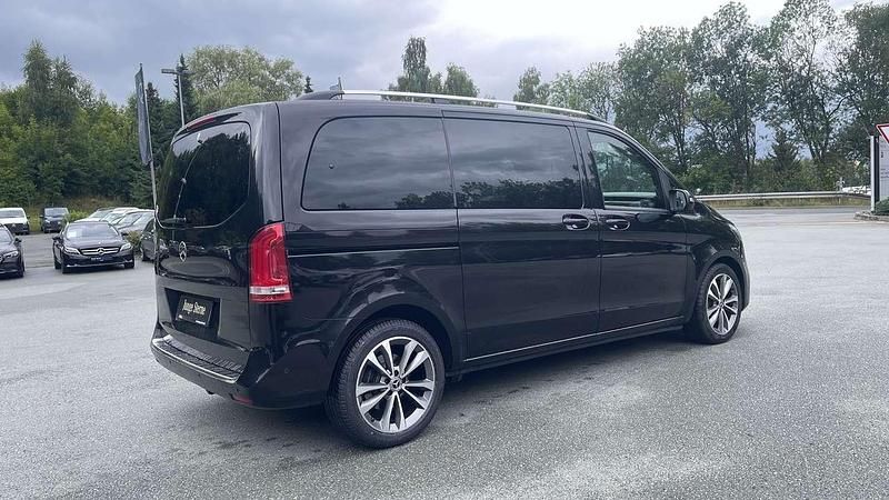 Gebraucht Mercedes V220 Edition 163 PS (119 kW) 2020 Schwarz Van / Kleinbus
