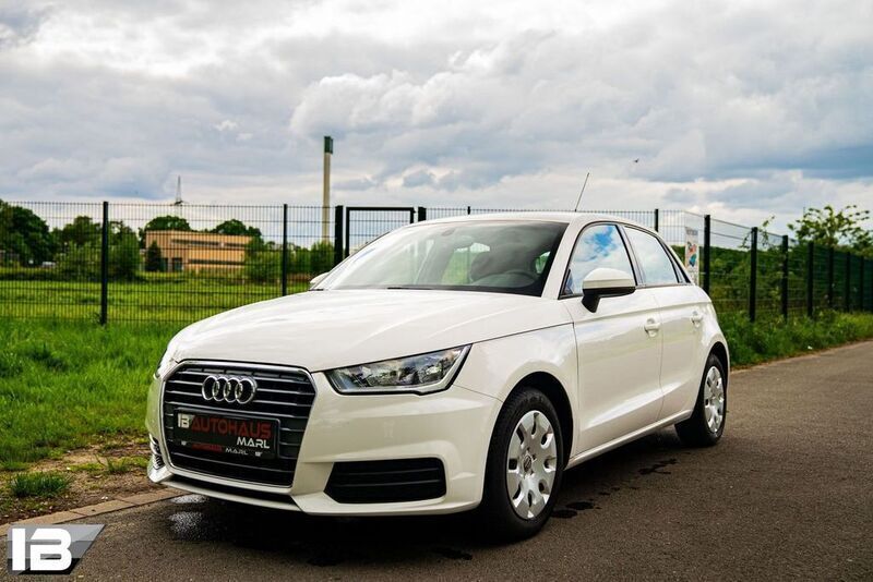 Weiß Gebraucht 2016 Audi A1 Sportback Sport Kleinwagen | 10.990 € (Fairer Preis) - Bild 1/4