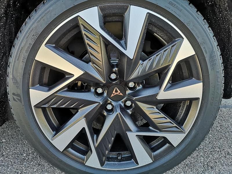 Nowe Cupra Formentor 333 KM (244 kW) 2025 Czarny SUV