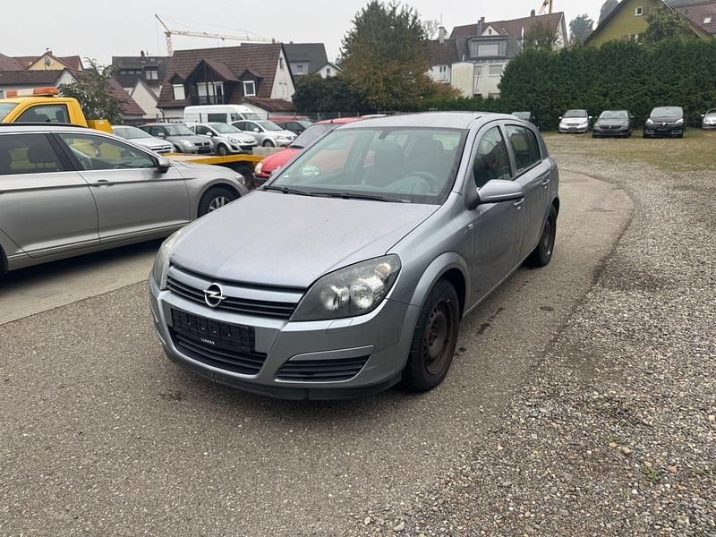 Grau Gebraucht 2004 Opel Astra Limousine | 750 € (Superpreis) - Bild 1/4