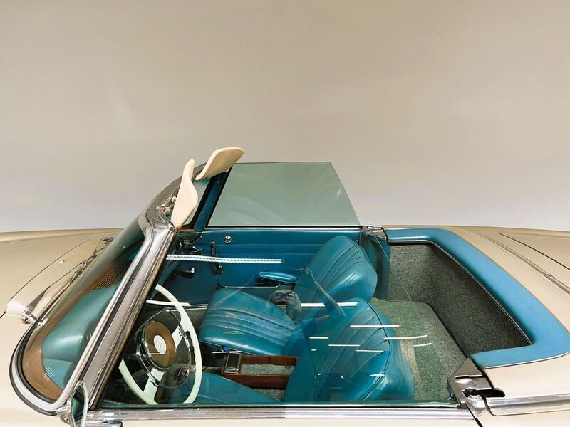 Beige Gebraucht 1967 Mercedes 250 Cabrio | 99.900 € - Bild 1/4