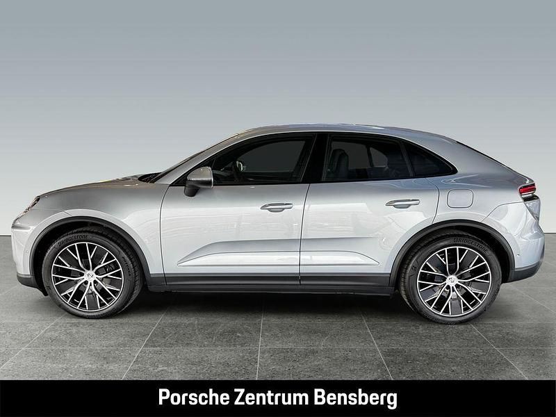 Neu Porsche Macan 4 Electric 300 kW (408 PS) 2026 Silber SUV