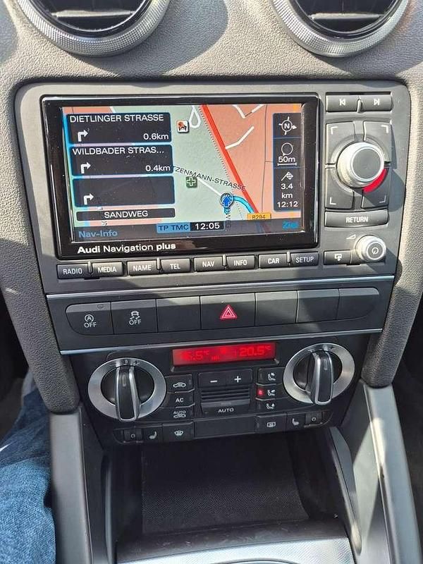 Gebraucht Audi A3 Cabriolet Ambition 125 PS (91 kW) 2012 Blau Cabrio