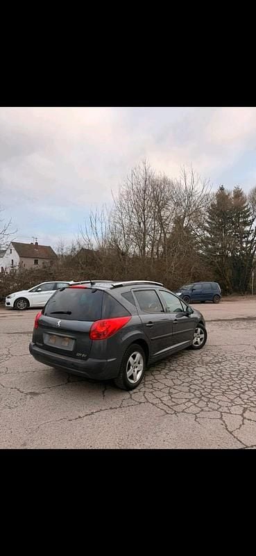 Gebraucht Peugeot 207 95 PS (69 kW) 2009 Grau Kombi