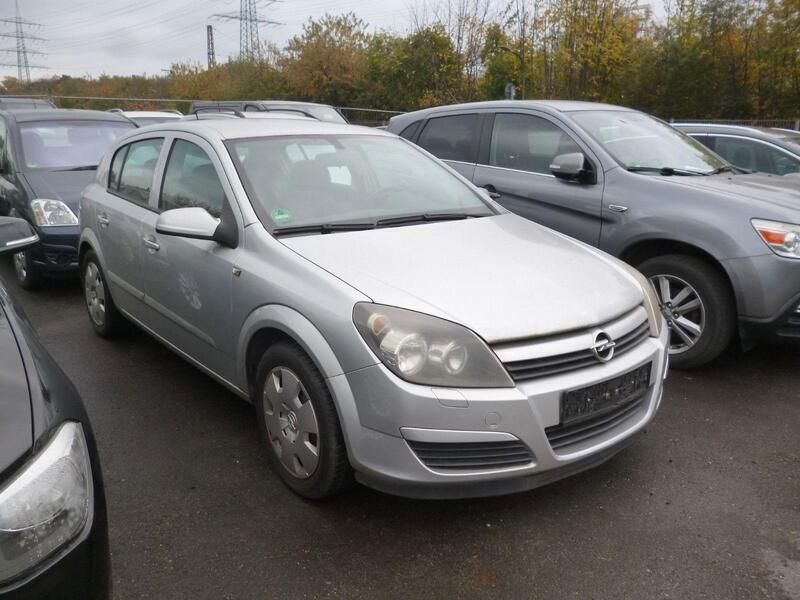 Silber Gebraucht 2004 Opel Astra Enjoy Limousine | 1.150 € (Guter Preis) - Bild 1/4