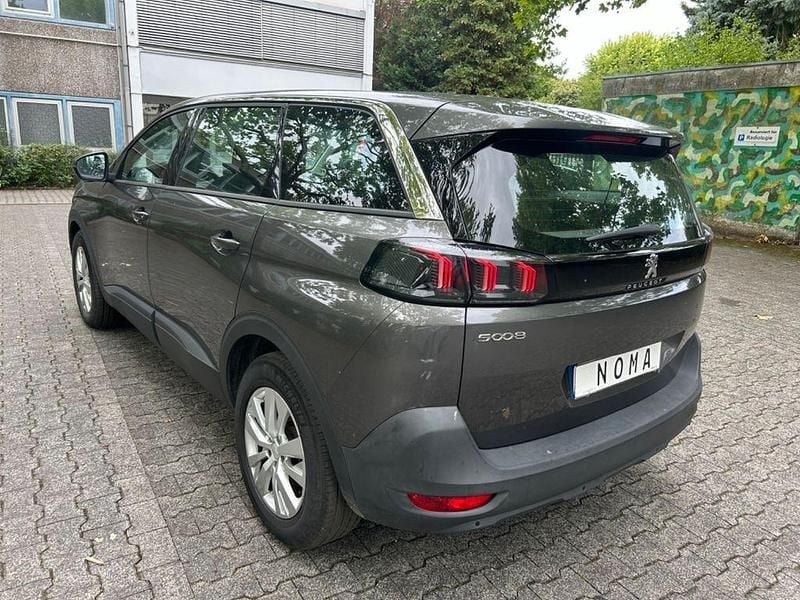 Gebraucht 2021 Peugeot 5008 Van / Kleinbus | 14.875 € (Superpreis) - Bild 1/4