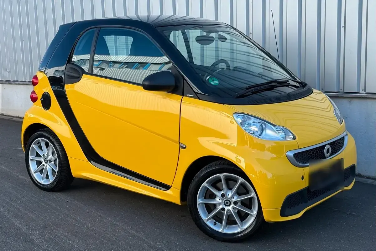 Gebraucht Smart ForTwo Coupé 71 PS (52 kW) 2014 Gelb Coupé