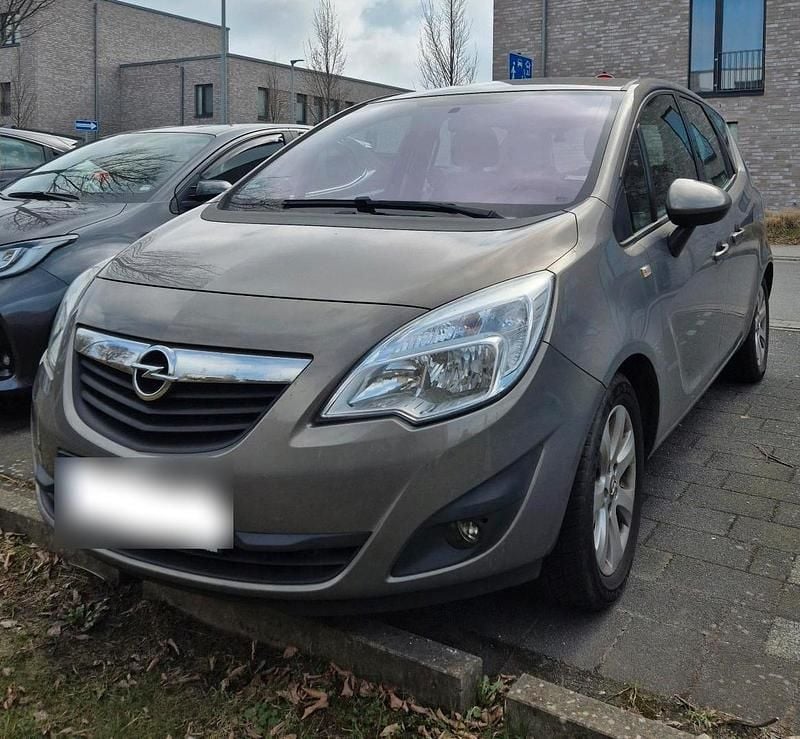 Gebraucht Opel Meriva 120 PS (88 kW) 2012 Grau Van / Kleinbus