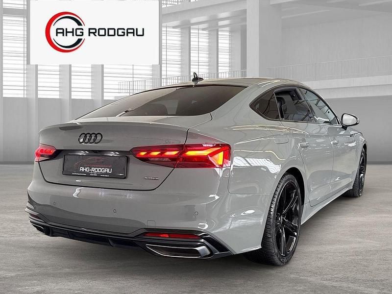 Gebraucht Audi A5 Sportback S-Line 204 PS (150 kW) 2022 Grau Kleinwagen