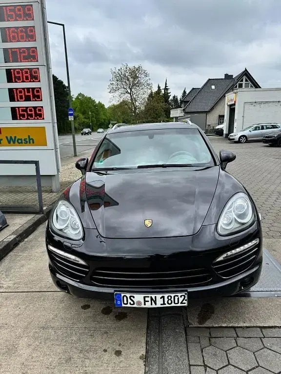 Gebraucht Porsche Cayenne Diesel 245 PS (180 kW) 2011 Schwarz SUV