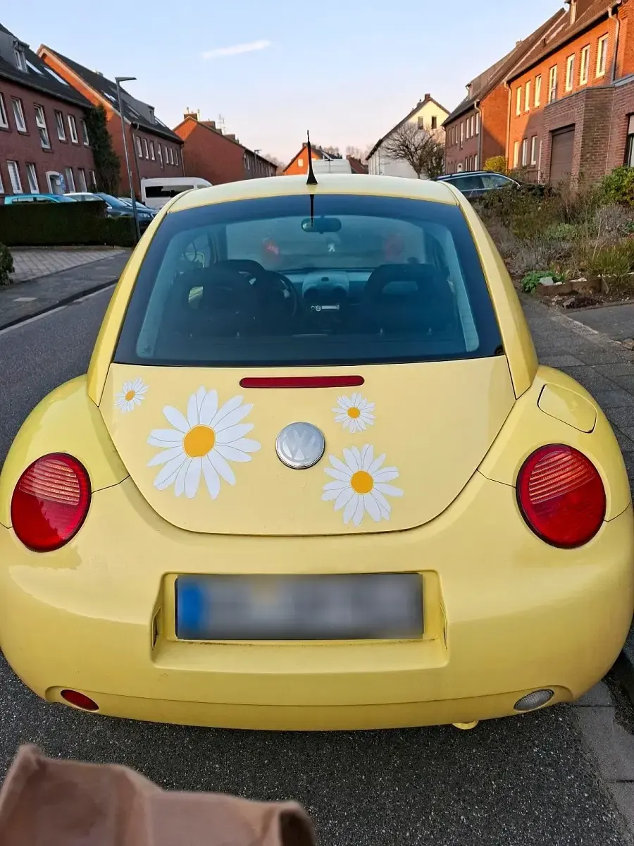 Gebraucht VW New Beetle 115 PS (84 kW) 1999 Gelb Kleinwagen