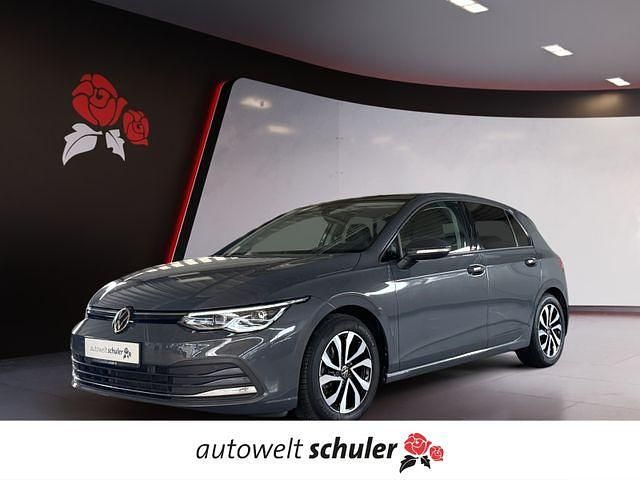 Delfingrau metallic (metallic) Gebraucht 2022 VW Golf VIII Active Limousine | 24.490 € (Fairer Preis) - Bild 1/4