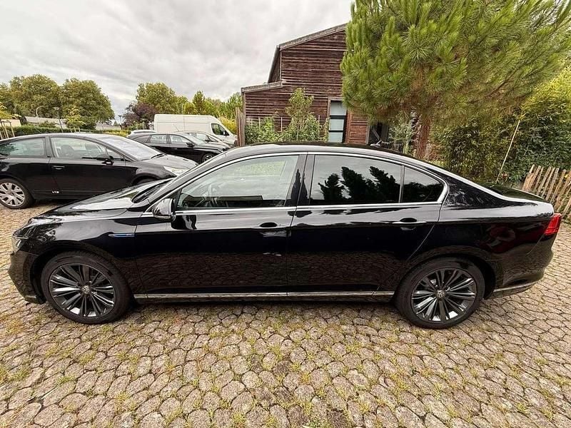 Gebraucht VW Passat GTE 218 PS (160 kW) 2021 Schwarz Limousine