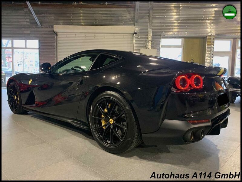 Gebraucht Ferrari 812 795 PS (584 kW) 2020 Daytona schwarz Coupé