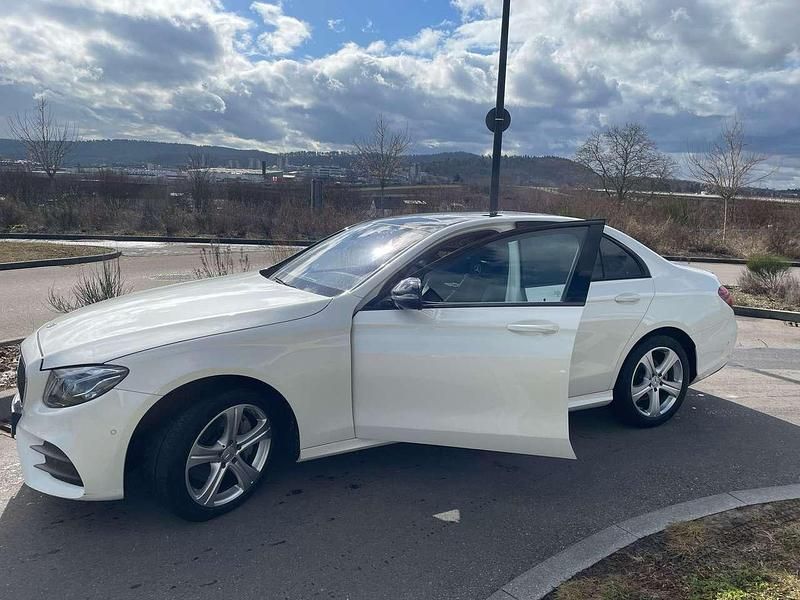 Gebraucht 2019 Mercedes E300 AMG line Limousine | 32.000 € (Superpreis) - Bild 1/4
