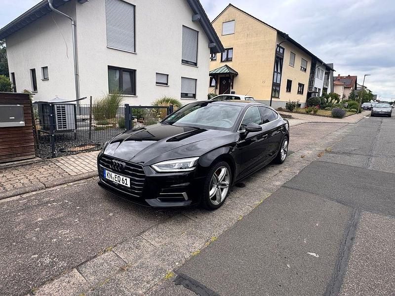 Schwarz Gebraucht 2018 Audi A5 Sportback S-Line Limousine | 23.190 € (Fairer Preis) - Bild 1/4