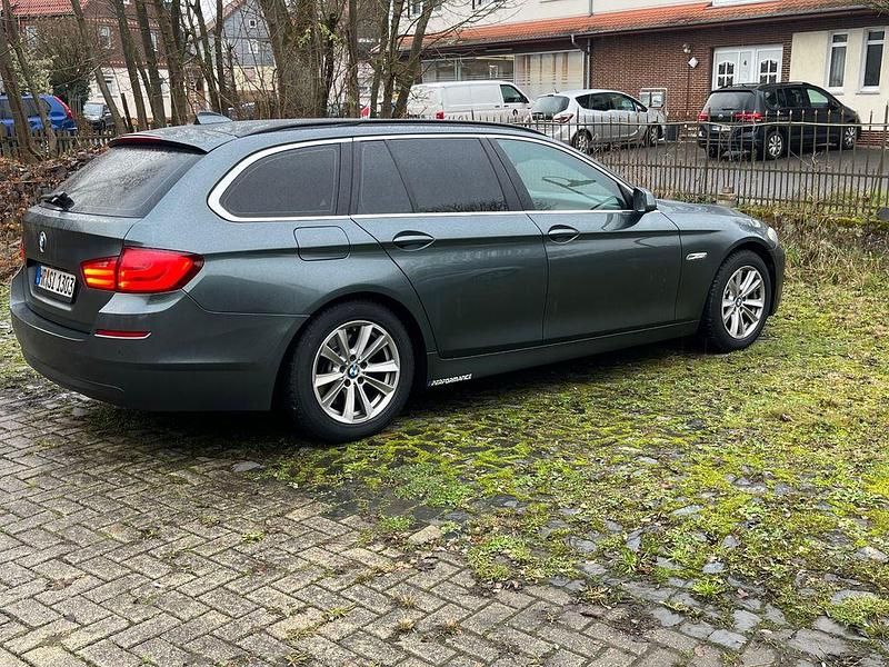 Gebraucht BMW 520 184 PS (135 kW) 2012 Grün Kombi