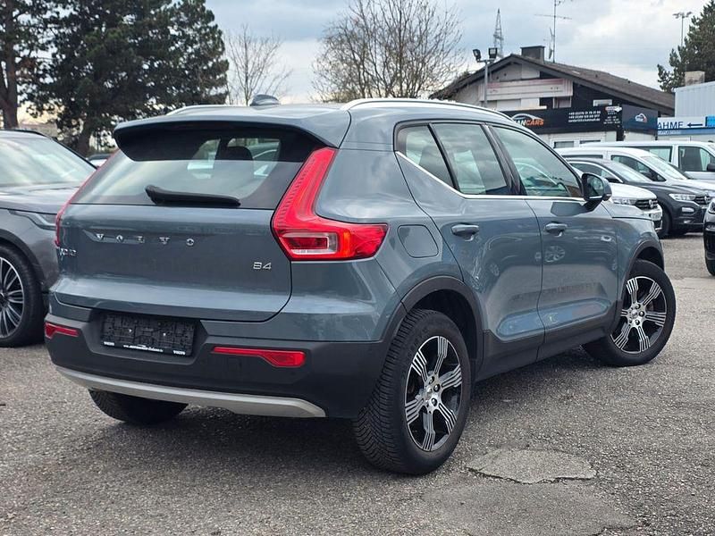 Gebraucht Volvo XC40 Inscription 197 PS (144 kW) 2022 Grau SUV