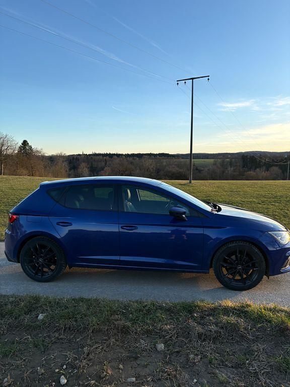 Gebraucht Seat Leon FR 150 PS (110 kW) 2019 Blau Limousine