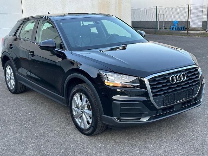 Gebraucht Audi Q2 Basis 150 PS (110 kW) 2017 Schwarz SUV