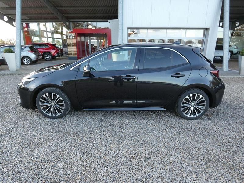 Gebraucht Toyota Corolla Team 140 PS (102 kW) 2023 Mysticschwarz mica (metallic) Limousine