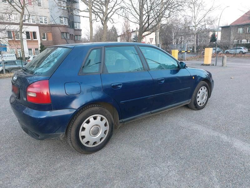 Gebraucht Audi A3 102 PS (75 kW) 2000 Blau Kleinwagen