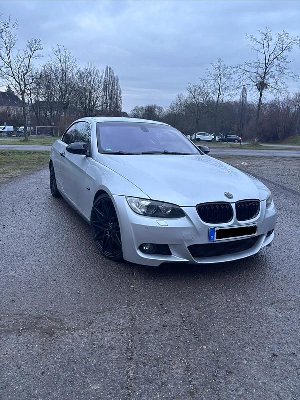 Silber Gebraucht 2008 BMW 320 Cabriolet M Sport Cabrio | 8.990 € (Guter Preis) - Bild 1/4
