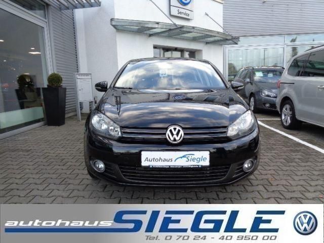 Gebraucht VW Golf VII Move 105 PS (77 kW) 2012 Schwarz Limousine