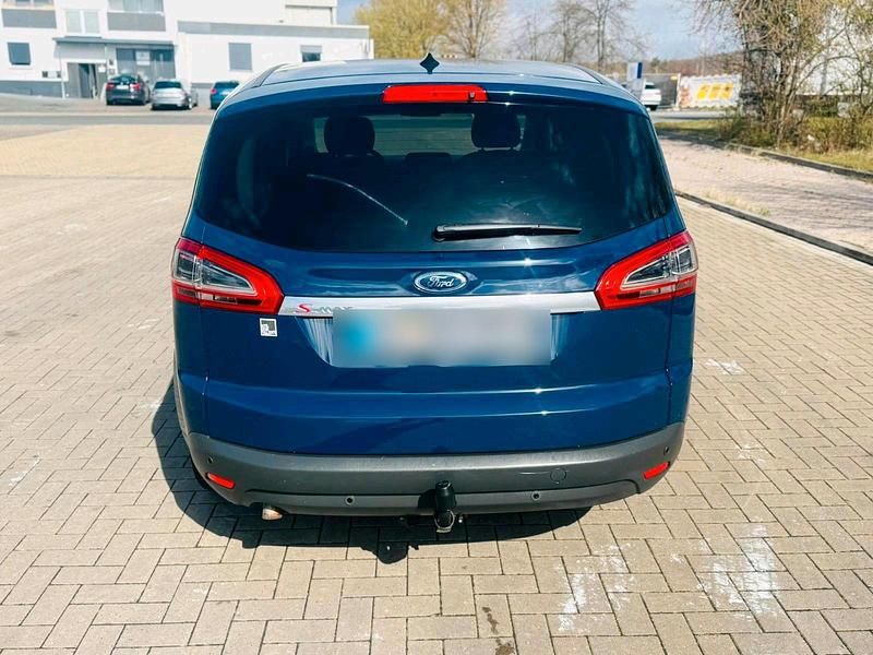 Gebraucht Ford S-MAX S 163 PS (119 kW) 2014 Blau Van / Kleinbus