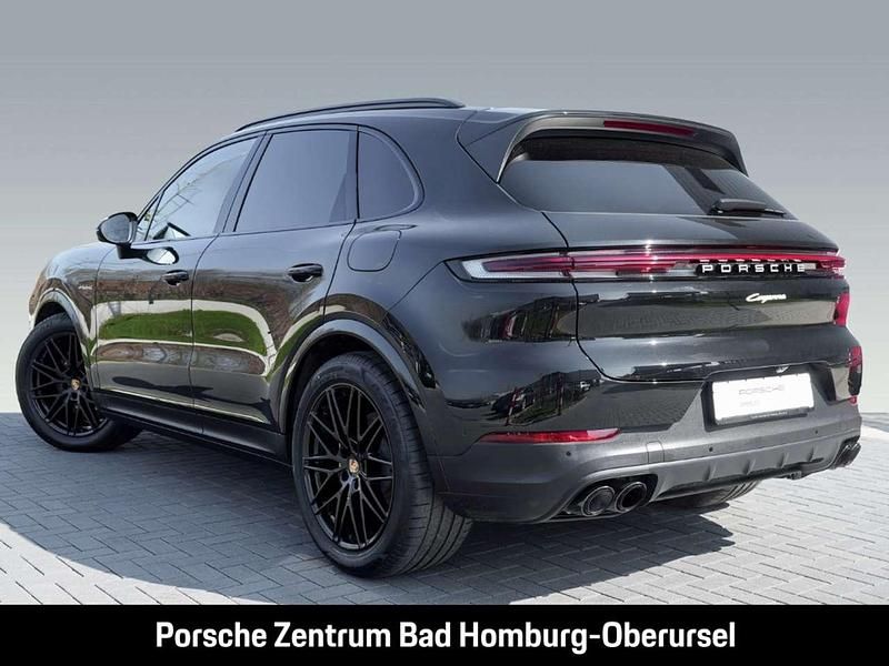 Gebraucht Porsche Cayenne 470 PS (345 kW) 2024 Schwarz SUV