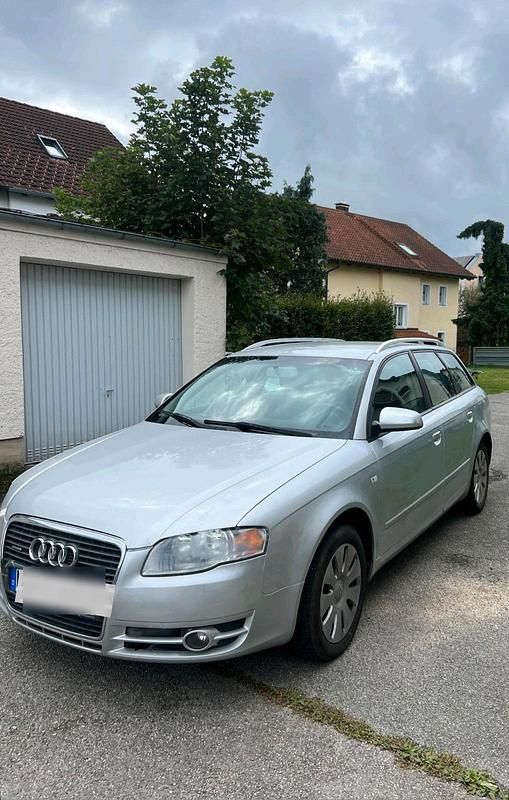 Grau Gebraucht 2005 Audi A4 Kombi | 1.990 € (Fairer Preis) - Bild 1/4