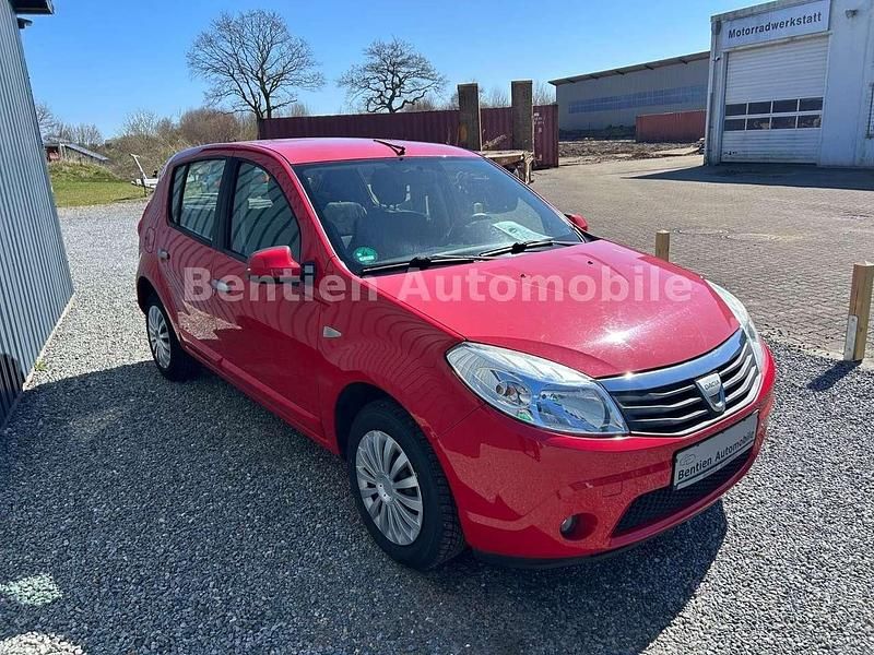 Gebraucht Dacia Sandero Lauréate 75 PS (55 kW) 2009 Rot Limousine