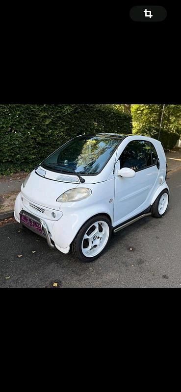 Weiß Gebraucht 1999 Smart ForTwo Coupé Kleinwagen | 4.200 € - Bild 1/4