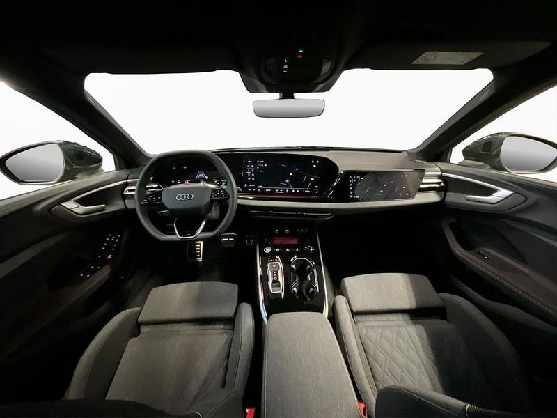 Gebraucht Audi A5 S-Line 204 PS (150 kW) 2025 Schwarz Kombi