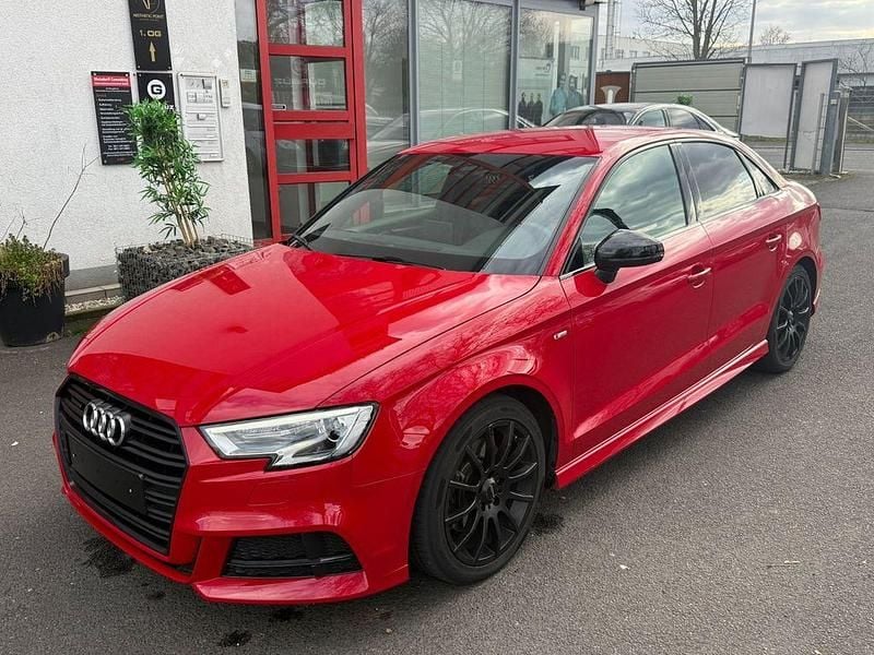 Gebraucht Audi A3 S-Line 190 PS (139 kW) 2019 Rot Limousine