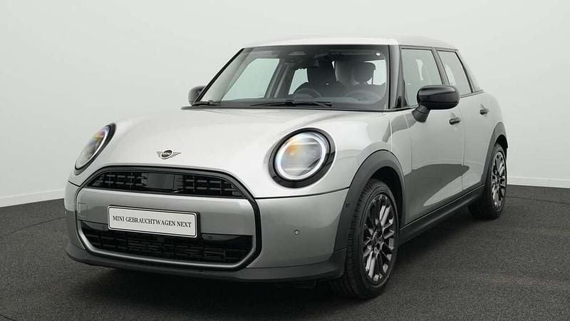 Grau Gebraucht 2024 Mini Cooper Classic Kleinwagen | 28.040 € (Fairer Preis) - Bild 1/4