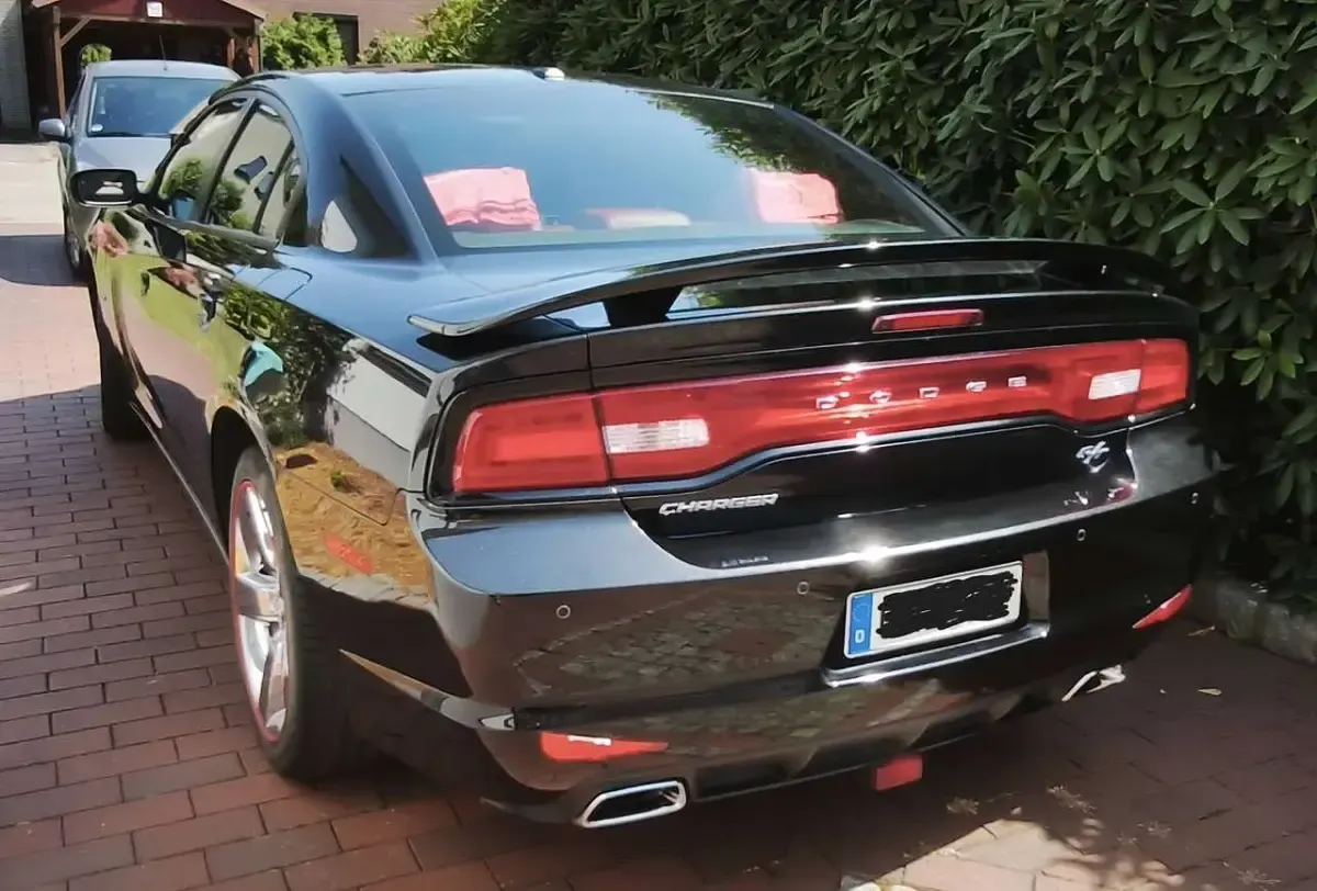 Gebraucht Dodge Charger 375 PS (275 kW) 2011 Schwarz Limousine