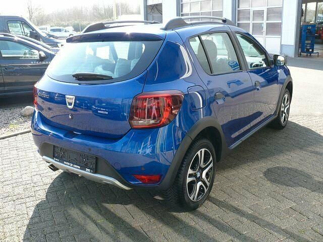 Gebraucht Dacia Sandero 101 PS (74 kW) 2020 Ironblau (metallic) Kleinwagen