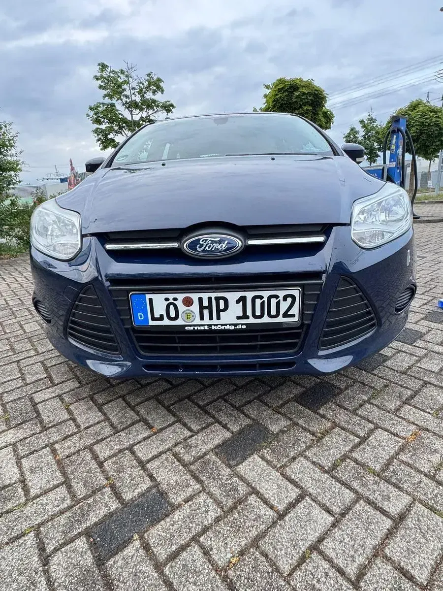 Usata Ford Focus 95 CV (69 kW) 2013 Blu Station wagon