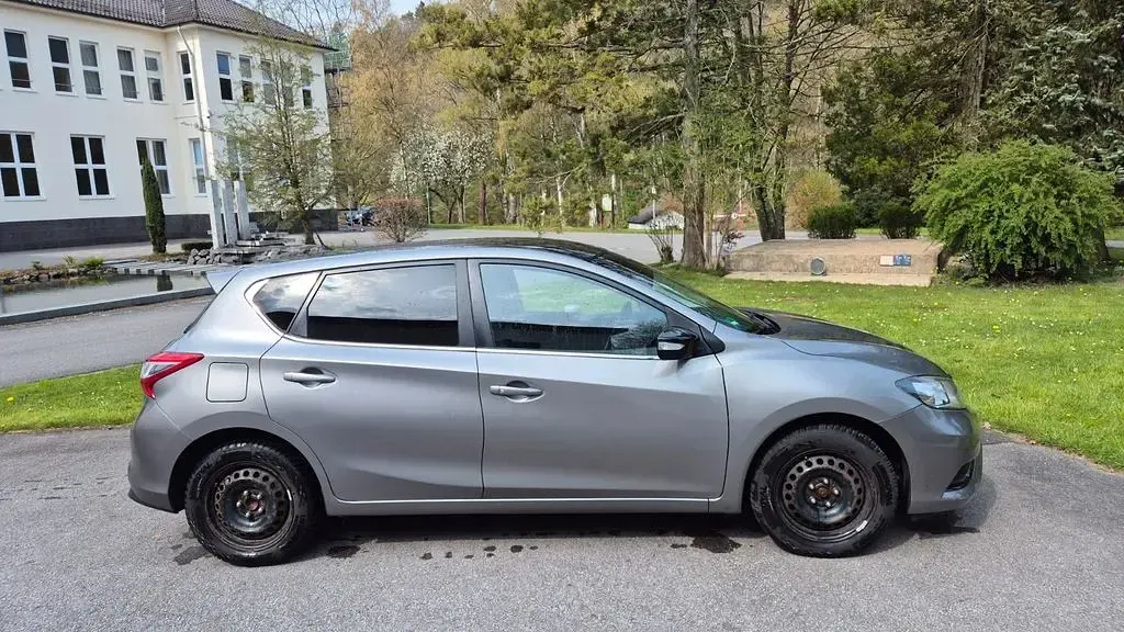 Gebraucht Nissan Pulsar Tekna 116 PS (85 kW) 2016 Grau Kleinwagen