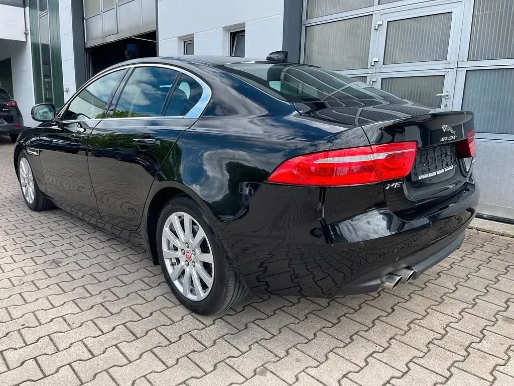 Brugt Jaguar XE Prestige 179 HK (131 kW) 2016 Sort Sedan