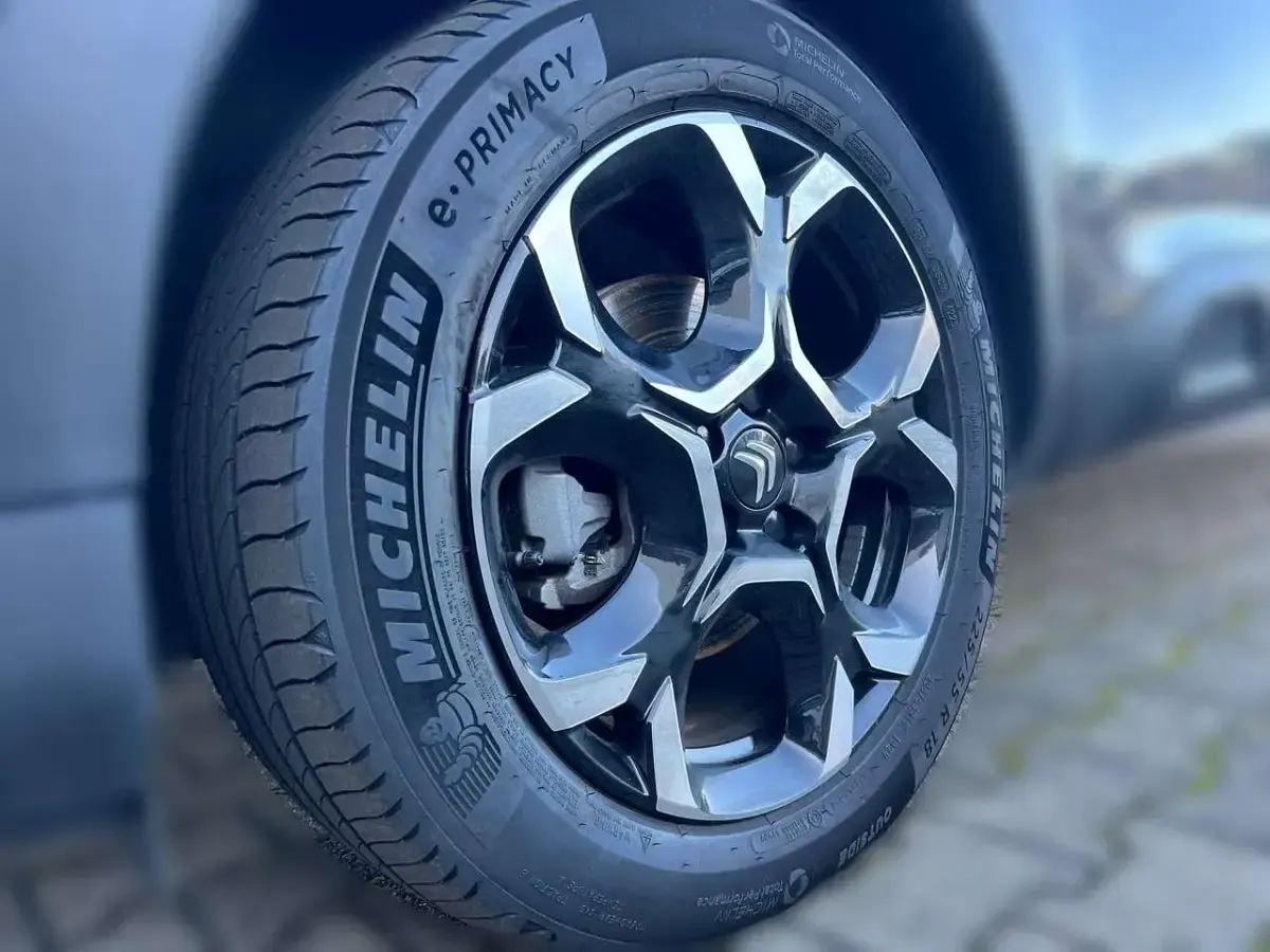 Gebraucht Citroën C5 Aircross 136 PS (100 kW) 2023 Metfa platinium grau SUV