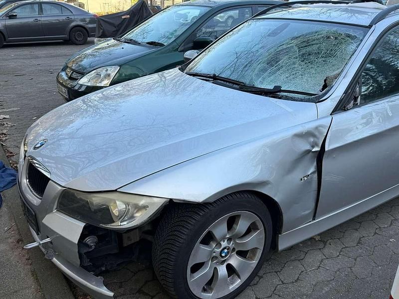 Gebraucht BMW 320 170 PS (125 kW) 2008 Kombi