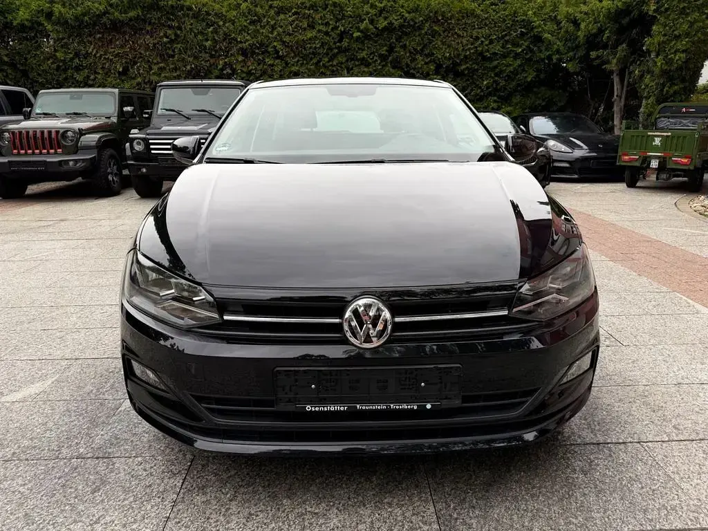 Gebraucht VW Polo Comfortline 75 PS (55 kW) 2018 Schwarz Kleinwagen